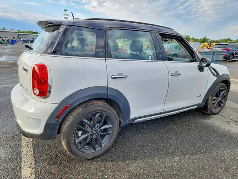 2016 MINI COOPER VIN WMWZC5C53GWU21976 фото 3