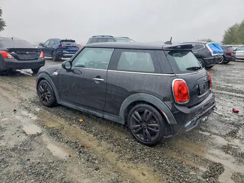 WMWXP7C56G2A43587 — 2016 MINI Cooper, photo 2 from Copart 19.10.2026, Rear end