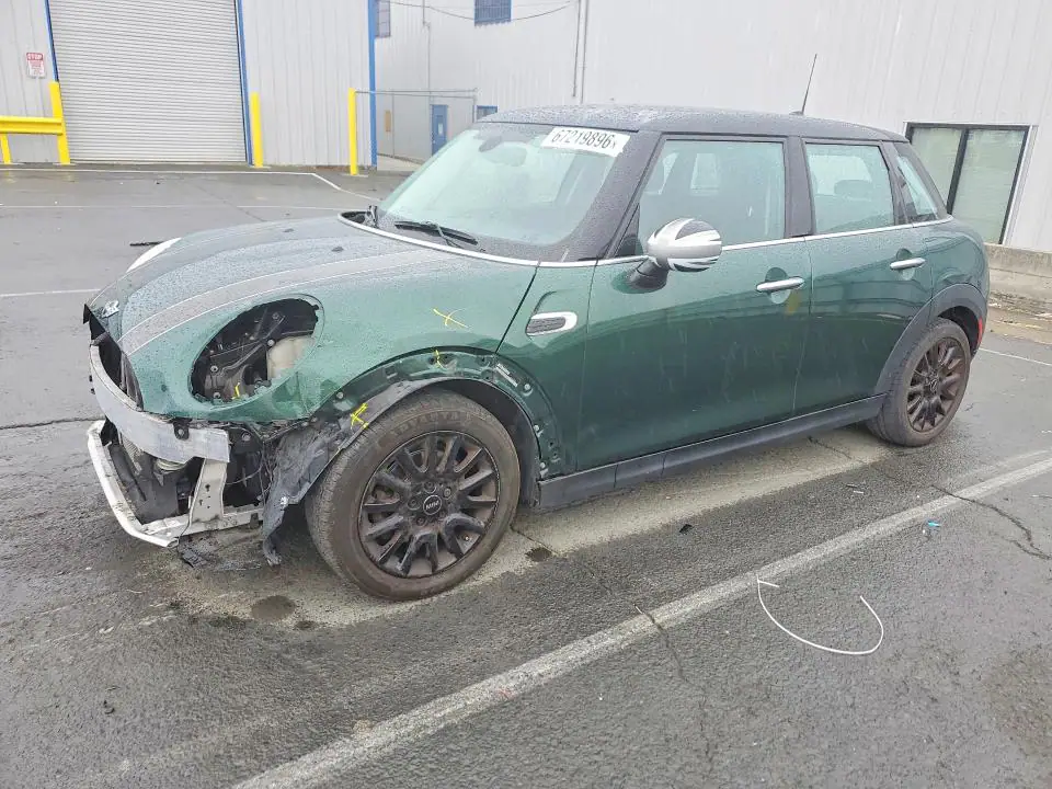 WMWXU1C53J2F79507 MINI Cooper 2018 — Front end damage, before-repair photo