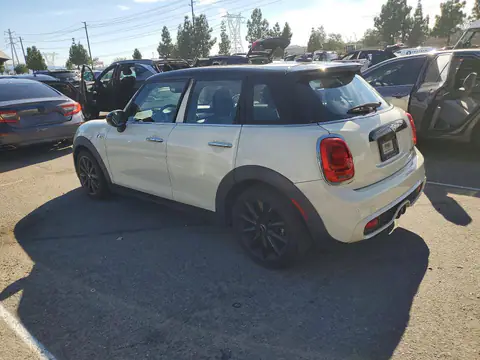WMWXU3C5XK2H55319 — 2019 MINI Cooper, photo 2 from Copart 29.09.2026, Minor dents and scratches
