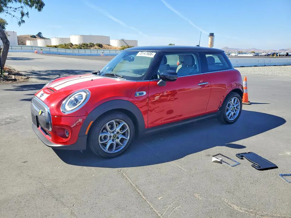 2021 Mini Cooper VIN WMWXP3C05M2N34089 фото 1