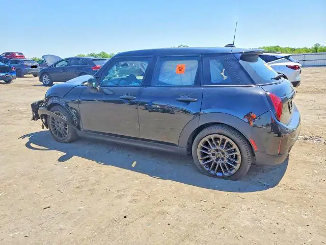 2026 MINI COOPER VIN WMW53GD08T2X96938 фото 2