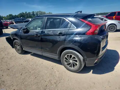 JA4AT3AA3LZ015509 — 2020 Mitsubishi Eclipse Cross, zdjęcie 2 z Copart, Przód