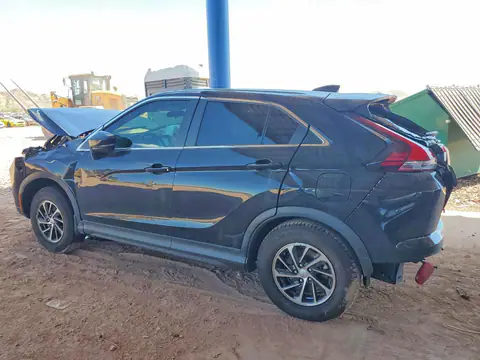 JA4ATUAA3SZ009679 — 2025 Mitsubishi Eclipse Cross, zdjęcie 2 z Copart, Uszkodzenia dookoła