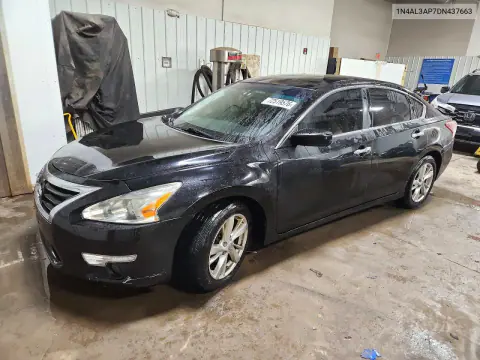 1N4AL3AP7DN437663 — 2013 Nissan Altima, Задняя часть, фото до ремонта