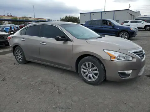 2014 Nissan Altima VIN 1N4AL3AP2EN225447 фото 4
