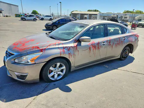 1N4AL3AP7EC204802 — 2014 Nissan Altima, Vandalismo (Vandalism), fotos antes de reparar