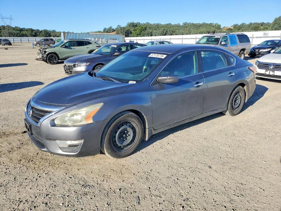 2015 Nissan Altima VIN 1N4AL3AP0FN363263 фото 1