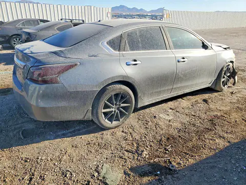 2015 Nissan Altima VIN 1N4AL3AP7FN396759 фото 3