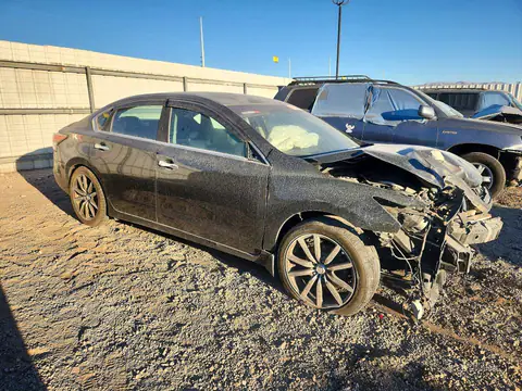 1N4AL3AP8FC239608 — 2015 Nissan Altima, photo 4 from Copart 15.10.2026, Front end