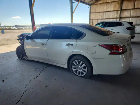 2015 Nissan Altima VIN 1N4AL3AP9FC273735 фото 2