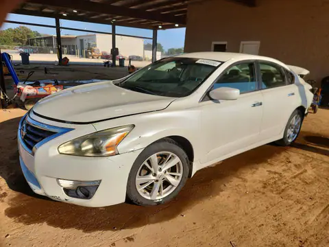 1N4AL3AP8FC191298 Nissan Altima 2015 — Rear end damage, before-repair photo