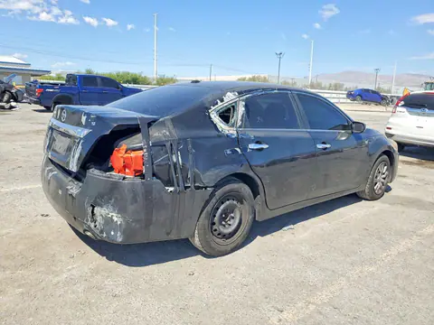 2015 Nissan Altima VIN 1N4AL3AP1FC138247 фото 3