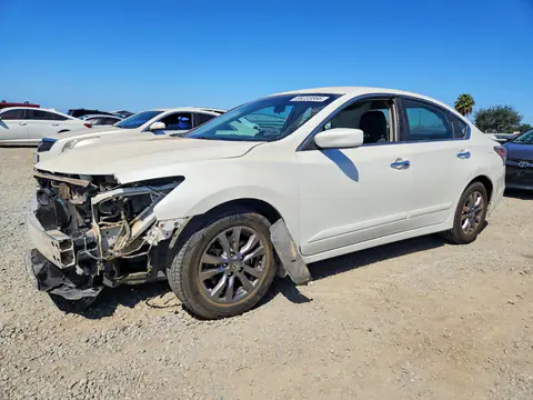 2015 Nissan Altima VIN 1N4AL3AP2FC571138 фото 1