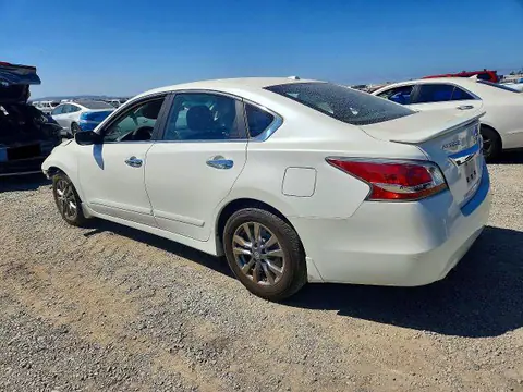2015 Nissan Altima VIN 1N4AL3AP2FC571138 фото 2