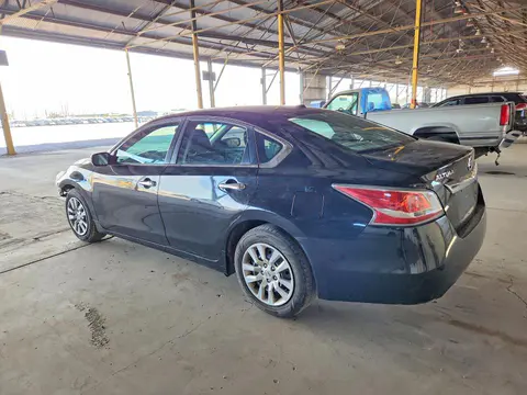2015 Nissan Altima VIN 1N4AL3AP4FC231652 фото 2
