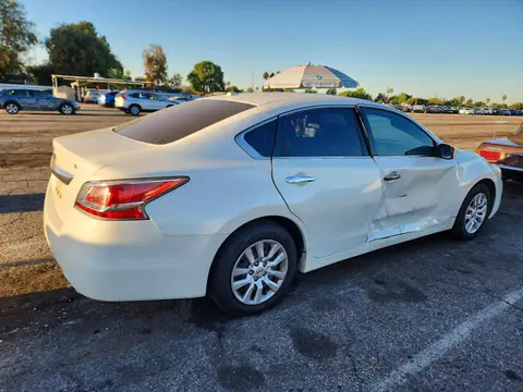 2015 Nissan Altima VIN 1N4AL3AP8FN868080 фото 3