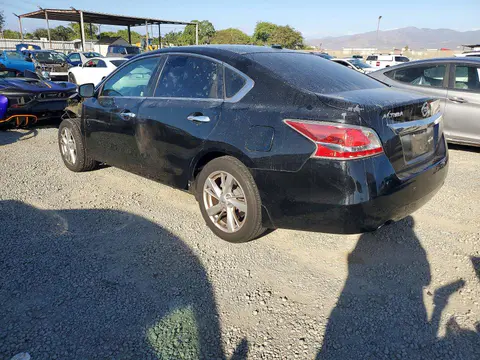 2015 Nissan Altima VIN 1N4AL3APXFN301823 фото 2
