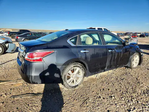 1N4AL3AP1FC184581 — 2015 Nissan Altima, фото 3 с аукциона Copart 16.10.2026, Передняя часть