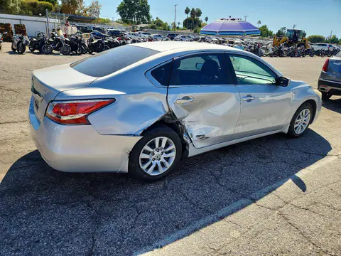 2015 Nissan Altima VIN 1N4AL3AP8FN363026 фото 3