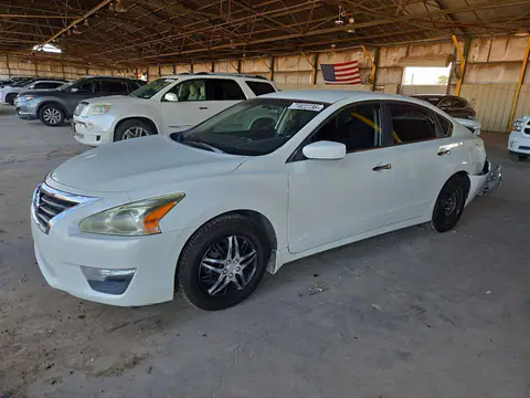 1N4AL3AP3FC591267 Nissan Altima 2015 — Rear end damage, before-repair photo