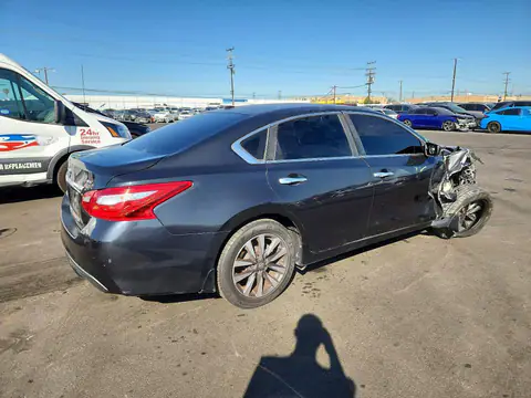 1N4AL3AP3GC244930 — 2016 Nissan Altima, zdjęcie 3 z Copart 19.10.2026, Przód