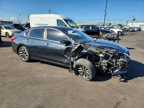 1N4AL3AP3GC244930 — 2016 Nissan Altima, zdjęcie 4 z Copart 19.10.2026, Przód