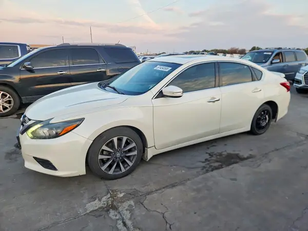 1N4AL3AP7GC248902 Nissan Altima 2016 — Side damage, before-repair photo