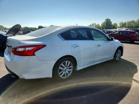 2016 Nissan Altima VIN 1N4AL3AP4GN317176 фото 3