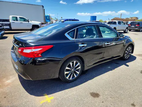 1N4AL3AP8GC139560 — 2016 Nissan Altima, photo 3 from Copart 19.10.2026, Front end