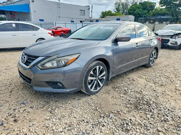 1N4BL3AP1GC294164 Nissan Altima 2016 — Rear end damage, before-repair photo