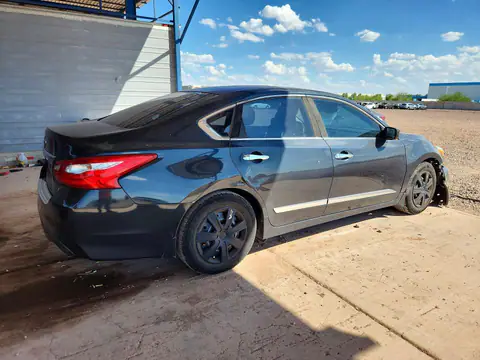1N4AL3AP3GN346927 — 2016 Nissan Altima, zdjęcie 3 z Copart 20.10.2026, Przód