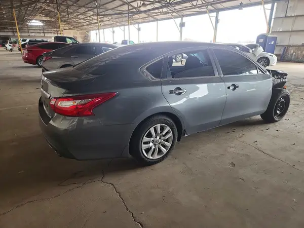 1N4AL3AP2GN357806 — 2016 Nissan Altima, photo 3 from Copart, Front end