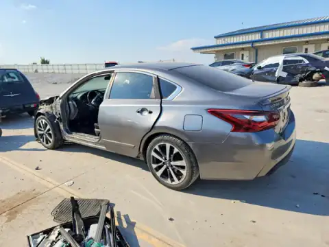 1N4AL3AP3GC280343 — 2016 Nissan Altima, ფოტო 2, Copart 15.10.2026, წინა ნაწილი