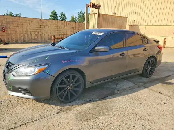 1N4AL3AP8GC187964 Nissan Altima 2016 — Front end damage, before-repair photo