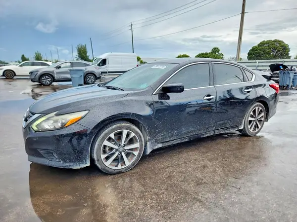 1N4BL3AP6GC224191 Nissan Altima 2016 — Rear end damage, before-repair photo