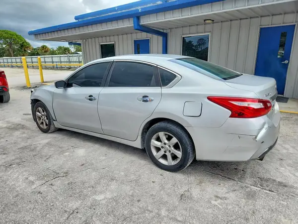 1N4AL3AP4GC227831 — 2016 Nissan Altima, zdjęcie 2 z Copart, Przód