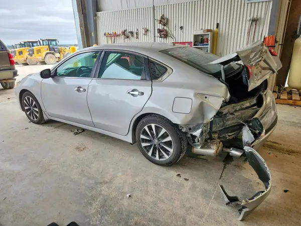 1N4AL3AP3GC243504 — 2016 Nissan Altima, foto 2 de Copart, Parte trasera