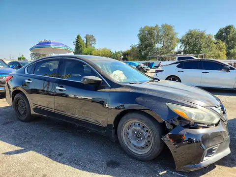 1N4AL3APXGC210662 — 2016 Nissan Altima, фото 4 с аукциона Copart 13.10.2026, Передняя часть