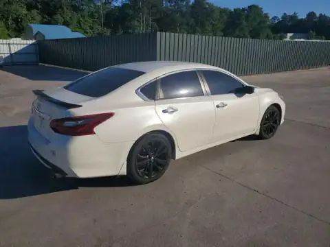 1N4AL3AP3HC265083 — 2017 Nissan Altima, photo 3 from Copart 21.09.2026, Front end