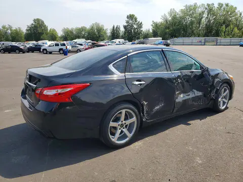 1N4AL3AP6HC295517 — 2017 Nissan Altima, foto 3 de Copart 28.10.2026, Lateral