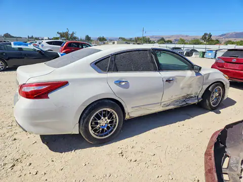1N4AL3AP5HN306334 — 2017 Nissan Altima, zdjęcie 3 z Copart 22.10.2026, Bok