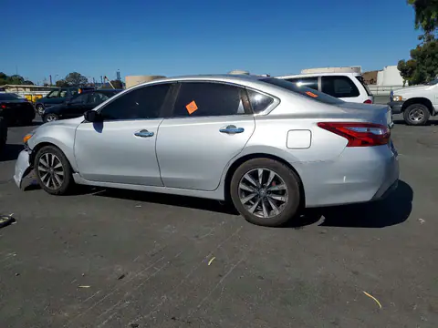 1N4AL3AP2HC178940 — 2017 Nissan Altima, zdjęcie 2 z Copart 30.09.2026, Przód