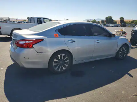 1N4AL3AP2HC178940 — 2017 Nissan Altima, zdjęcie 3 z Copart 30.09.2026, Przód