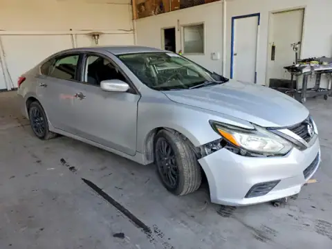 1N4AL3AP0HN338186 — 2017 Nissan Altima, photo 4 from Copart 23.10.2026, Front end