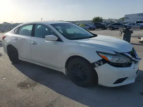 1N4AL3AP1HC487637 — 2017 Nissan Altima, фото 4 з Copart 30.09.2026, Механічні пошкодження