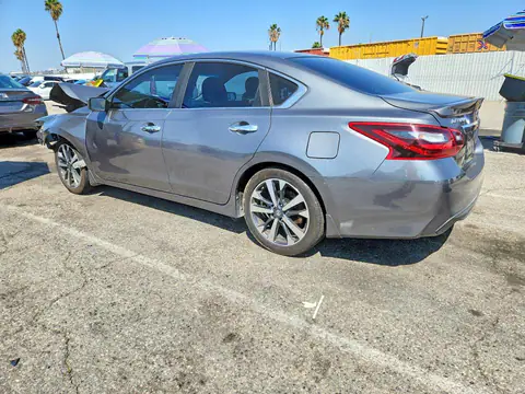 1N4AL3AP4HC494985 — 2017 Nissan Altima, ფოტო 2, Copart 23.10.2026, წინა ნაწილი