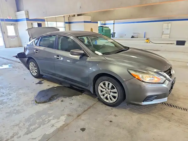 1N4AL3APXHC479780 — 2017 Nissan Altima, photo 4 from Copart 02.10.2026, Rear end