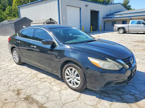 1N4AL3AP4HC139640 — 2017 Nissan Altima, photo 4 from Copart, Front end