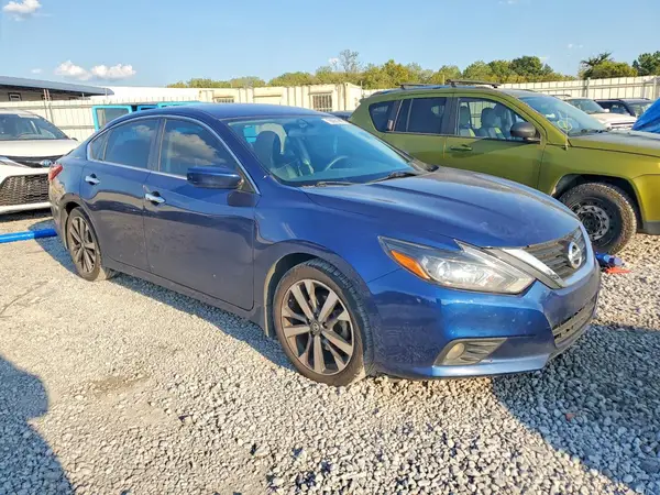 1N4AL3AP2HC268377 — 2017 Nissan Altima, photo 4 from Copart, Rear end